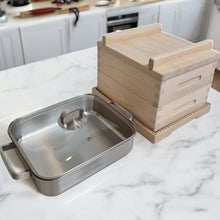 Load image into Gallery viewer, Cypress Wood Steamer inclouded Griddle&lids (Big Size 13.58" * 11.61")