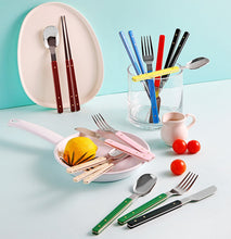 Load image into Gallery viewer, Casabello Vibrant Handle Cutlery Set Premium 304 Stainless Steel Flatware with Vibrant Polka Dot Handles, Durable & Elegant Tableware for Stylish Dining