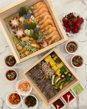 Load image into Gallery viewer, Cypress Wood Steamer inclouded Griddle&lids (Big Size 13.58" * 11.61")