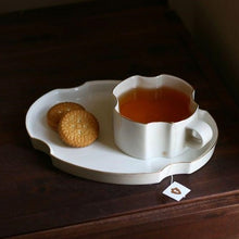 Load image into Gallery viewer, Gold Rim Coffee Cup & Tray Set