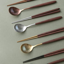 Load image into Gallery viewer, Premium Walnut wood Handle Flatware set