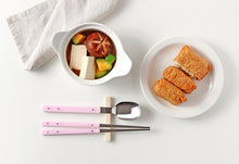 Load image into Gallery viewer, Casabello Vibrant Handle Cutlery Set  Premium 304 Stainless Steel Flatware with Vibrant Polka Dot Handles, Durable &amp; Elegant Tableware for Stylish Dining
