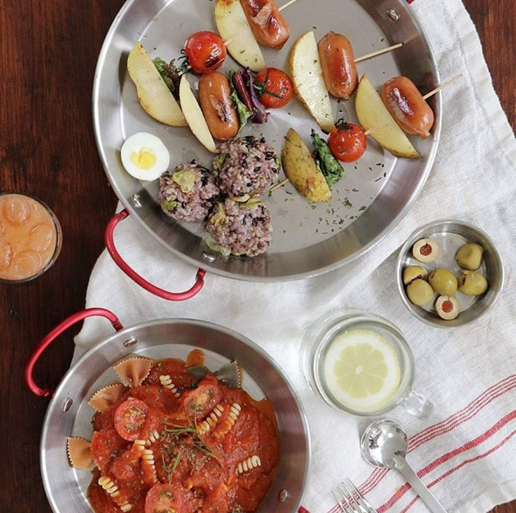 Paella Pan, Pasta, Salad, Fried rice, Gambas al ajillo pot, Table top, Plating